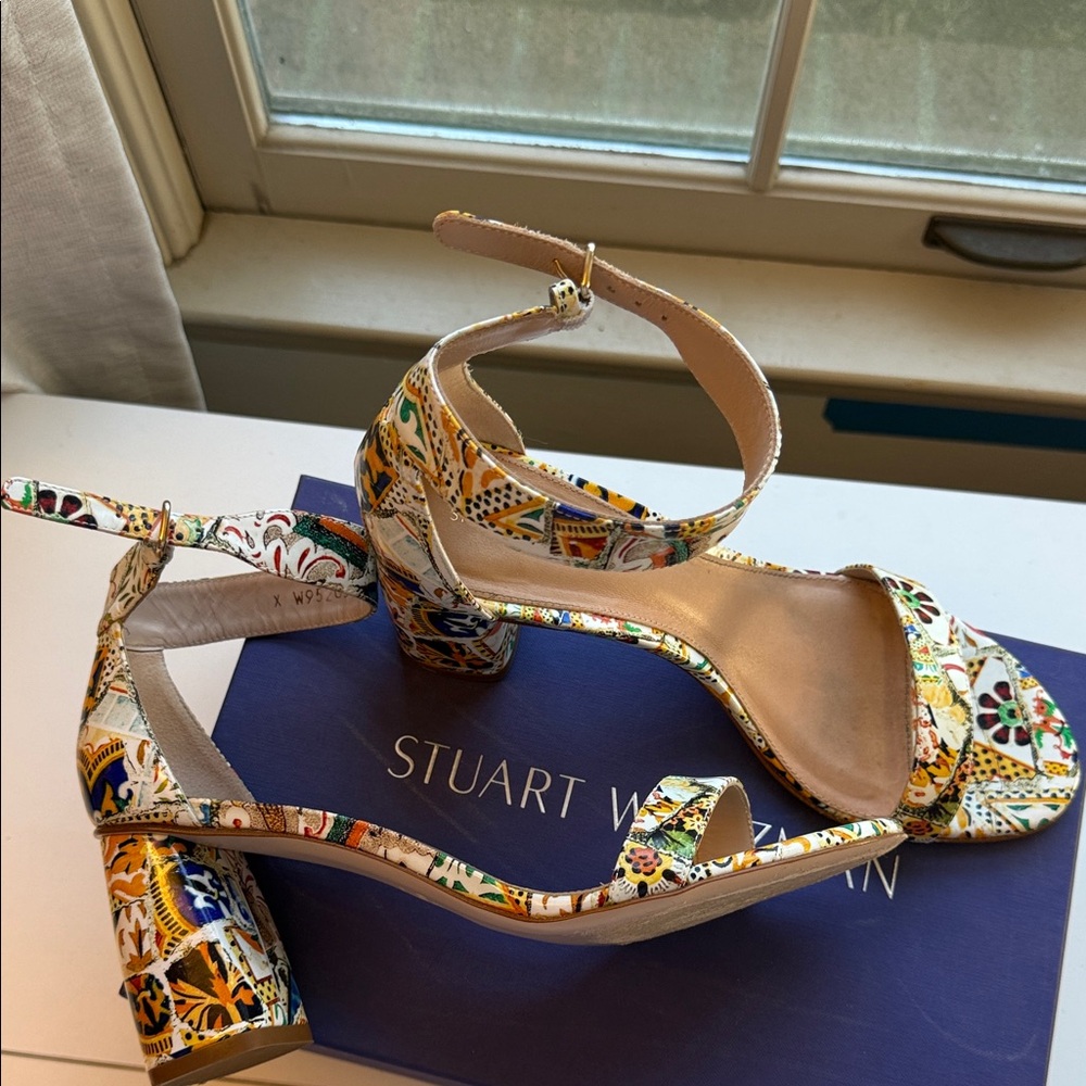 Stuart Weitzman Women's Patterned Heels - Picture 3 of 6